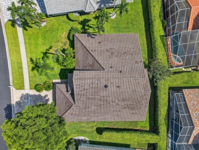 Beautifully renovated 3-bed, 2-bath home at 6060 Pitch Ln on Westchester Golf and Country Club in Florida - for sale on GolfHomes.com, golf home, golf lot