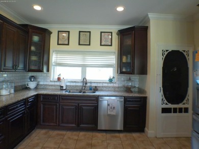 WELCOME HOME!! Located in highly sought after community of Buck on Chiefland Golf and Country Club in Florida - for sale on GolfHomes.com, golf home, golf lot