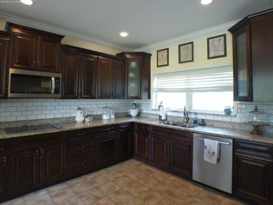 WELCOME HOME!! Located in highly sought after community of Buck on Chiefland Golf and Country Club in Florida - for sale on GolfHomes.com, golf home, golf lot