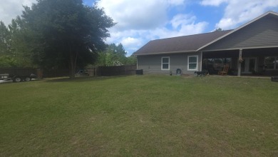 WELCOME HOME!! Located in highly sought after community of Buck on Chiefland Golf and Country Club in Florida - for sale on GolfHomes.com, golf home, golf lot