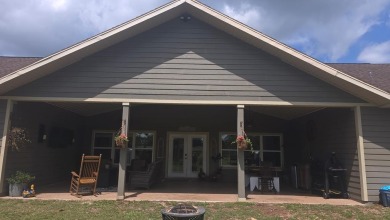 WELCOME HOME!! Located in highly sought after community of Buck on Chiefland Golf and Country Club in Florida - for sale on GolfHomes.com, golf home, golf lot