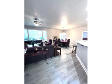 Beautiful 3-bedroom, 2-bath townhome located in the highly on Isabella Golf Course  in Arkansas - for sale on GolfHomes.com, golf home, golf lot