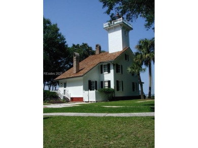 What a wonderful location - the beautiful fifth hole with the on Haig Point Golf Club in South Carolina - for sale on GolfHomes.com, golf home, golf lot