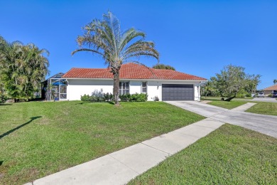 Beautiful home in Lakefield West! Seller may contribute to on The Wanderers Club in Florida - for sale on GolfHomes.com, golf home, golf lot