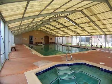 Recently remodeled & fully furnished cottage home with a deck at on Long Island Golf Course in Texas - for sale on GolfHomes.com, golf home, golf lot