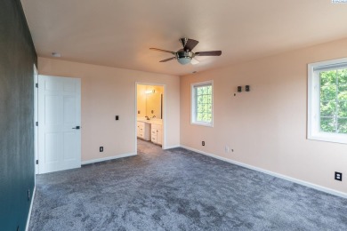 MLS# 284959 Welcome to your slice of paradise with this 4 BR, 4 on Canyon Lakes Golf Course in Washington - for sale on GolfHomes.com, golf home, golf lot