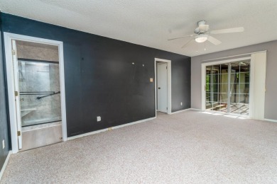 Welcome to 106 Tam O'Shanter Court -- a charming 2-bedroom on Diamondhead Golf and Country Club in Arkansas - for sale on GolfHomes.com, golf home, golf lot