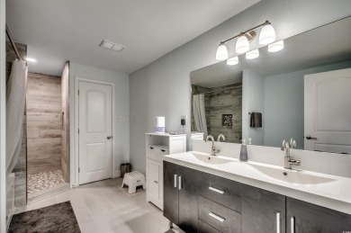 Move In Ready!  Completely renovated 2 bedroom, 2 bath home on Pine Lakes Country Club in South Carolina - for sale on GolfHomes.com, golf home, golf lot