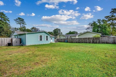 Move In Ready!  Completely renovated 2 bedroom, 2 bath home on Pine Lakes Country Club in South Carolina - for sale on GolfHomes.com, golf home, golf lot