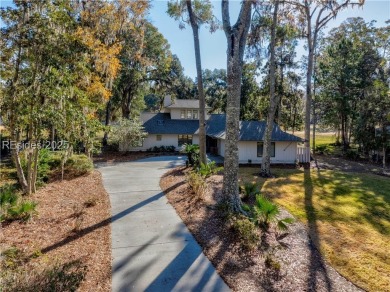 Beautifully updated 2,329 sqft home w/ 3 spacious BR & 2.5 BA on Old Carolina Golf Club in South Carolina - for sale on GolfHomes.com, golf home, golf lot