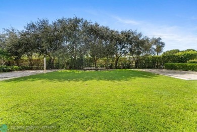 This fully updated 2/2 + DEN Wellington Condo is a homeowners on Greenview Cove Golf Club in Florida - for sale on GolfHomes.com, golf home, golf lot