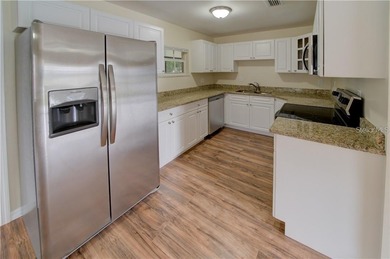 Charming and beautifully updated 3 bedroom home with a flexible on Temple Terrace Golf and Country Club in Florida - for sale on GolfHomes.com, golf home, golf lot