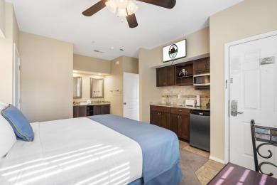 Great Deal on a a two Bedroom condo. 1270 Sq ft 2 bedroom 2 Bath on Thousand Hills Golf Resort in Missouri - for sale on GolfHomes.com, golf home, golf lot