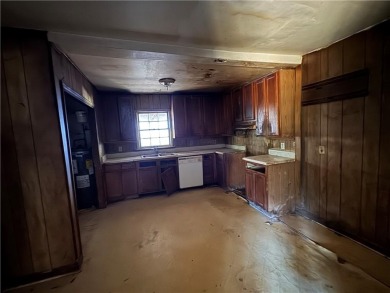 Charming East Lake Bungalow - Ideal for First-Time Buyers or on Charlie Yates Golf Course in Georgia - for sale on GolfHomes.com, golf home, golf lot