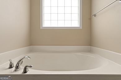 NEW ROOF INSTALLED DECEMBER 2024. Experience the elegance of a on Laurel Island Links in Georgia - for sale on GolfHomes.com, golf home, golf lot