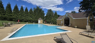 Investor special or perfect for the savvy DIY buyer this home is on Meadowcreek Golf Course in Virginia - for sale on GolfHomes.com, golf home, golf lot