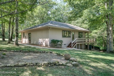 This beautiful three bedroom two bath home in the sought-after on River Run Golf Club in Tennessee - for sale on GolfHomes.com, golf home, golf lot