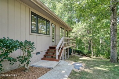 This beautiful three bedroom two bath home in the sought-after on River Run Golf Club in Tennessee - for sale on GolfHomes.com, golf home, golf lot