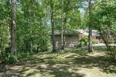 This beautiful three bedroom two bath home in the sought-after on River Run Golf Club in Tennessee - for sale on GolfHomes.com, golf home, golf lot