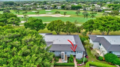 Beautifully updated second-floor, two-bedroom, two-bath on Hunters Run Golf and Country Club in Florida - for sale on GolfHomes.com, golf home, golf lot