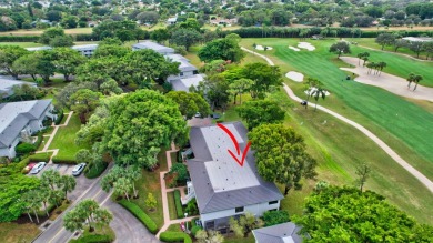 Beautifully updated second-floor, two-bedroom, two-bath on Hunters Run Golf and Country Club in Florida - for sale on GolfHomes.com, golf home, golf lot
