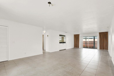 Solid  CBS pool home on desirable .25 acre corner lot just one on Turtle Creek Club in Florida - for sale on GolfHomes.com, golf home, golf lot