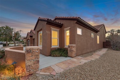Pristine Charleston model,2 ensuites,den,2.5 baths,3 car grg. An on Revere Golf Club in Nevada - for sale on GolfHomes.com, golf home, golf lot