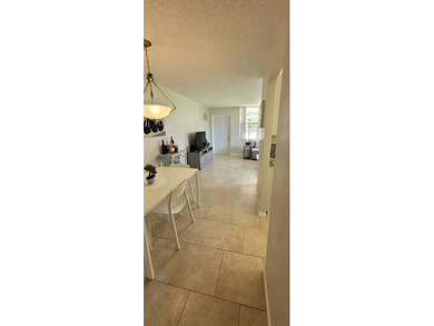 Well maintained condo 1 bedroom, 1 bath. First floor and corner on Sunrise Lakes Phase III in Florida - for sale on GolfHomes.com, golf home, golf lot