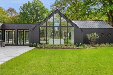 EAST WINDS. Set in the middle of lush, level lawns, 76 East on Waccabuc Country Club in New York - for sale on GolfHomes.com, golf home, golf lot