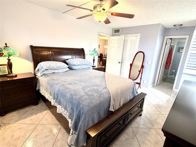 MOTIVATED SELLER OFFERS TO PRE-PAY ONE YEAR OF THE RECREATION on Sunrise Lakes Phase IV Golf Course in Florida - for sale on GolfHomes.com, golf home, golf lot