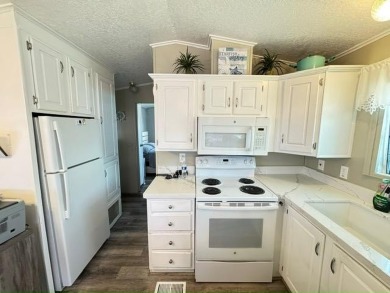 Welcome to the Voyager Resort, a 55+ age qualified active and on Voyager RV Resort and Golf Course in Arizona - for sale on GolfHomes.com, golf home, golf lot