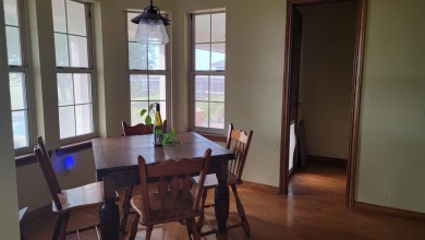 Welcome home to this beautifully designed 3-bedroom, 3.5-bath on Hidden Falls Golf Club in Texas - for sale on GolfHomes.com, golf home, golf lot