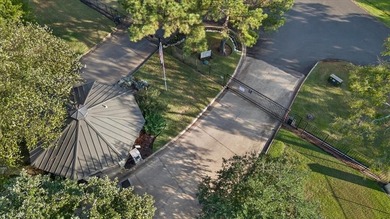 Discover Your Slice of Paradise at The Pinnacle! Welcome to Lot on Pinnacle Golf and Boat Club in Texas - for sale on GolfHomes.com, golf home, golf lot