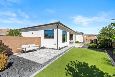 This like-new home has it all--10' ceilings, hardwood floors on Bloomington Country Club in Utah - for sale on GolfHomes.com, golf home, golf lot