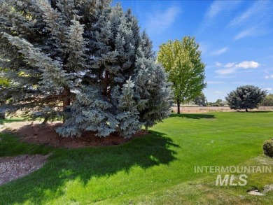 Come see this beautiful well maintained home that's located in a on Ridgecrest Golf Course in Idaho - for sale on GolfHomes.com, golf home, golf lot