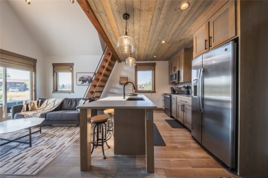 This newer built 2 bed, 2 bath cottage offers modern mountain on Wilderness Club in Montana - for sale on GolfHomes.com, golf home, golf lot