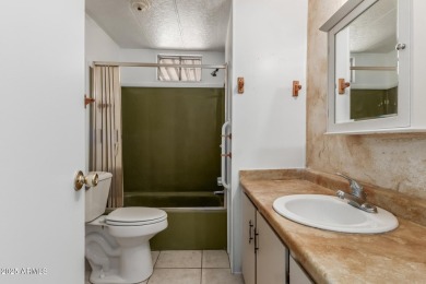 2 bedroom 1.5 bath home on a Cul-de-sac with a fenced  in back on Fountain of the Sun Country Club in Arizona - for sale on GolfHomes.com, golf home, golf lot