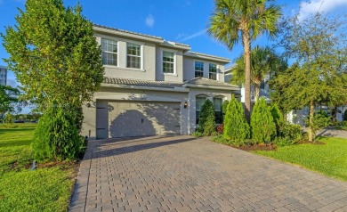 Best location in the community! Large corner lot 5 bedroom, 2 on Hillcrest Golf and Country Club in Florida - for sale on GolfHomes.com, golf home, golf lot