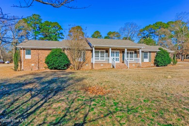 Attention all golfers or golfing enthusiasts: Located on the on Majestic Pines Golf and Country Club in North Carolina - for sale on GolfHomes.com, golf home, golf lot