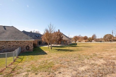 Nestled in the prestigious Walnut Hills neighborhood, this on La Paloma Golf Club in Texas - for sale on GolfHomes.com, golf home, golf lot