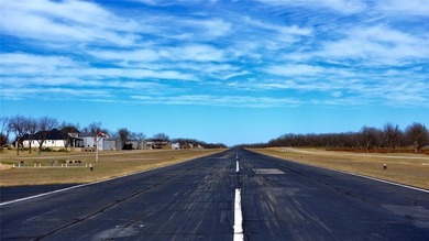 Welcome to your fly-in, fly-out opportunity in The Landings East on Nutcracker Golf Club in Texas - for sale on GolfHomes.com, golf home, golf lot