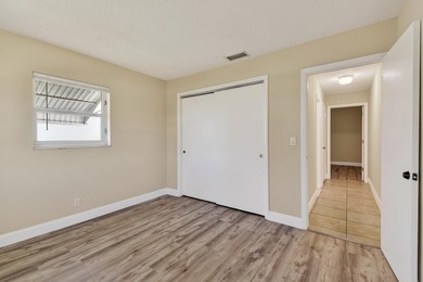 Beautifully maintained single family 2BR/1BA home with flexible on Leisureville Community Golf Course in Florida - for sale on GolfHomes.com, golf home, golf lot