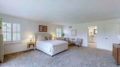 Premier 4-Bedroom Townhome with Golf Course Grandeur

Nestled on Hunting Creek Country Club in Kentucky - for sale on GolfHomes.com, golf home, golf lot