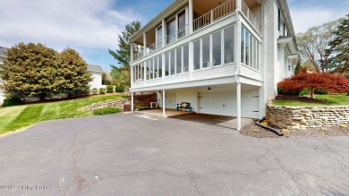 Premier 4-Bedroom Townhome with Golf Course Grandeur

Nestled on Hunting Creek Country Club in Kentucky - for sale on GolfHomes.com, golf home, golf lot