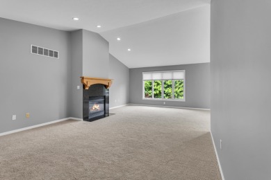 COMPLETELY UPDATED SUMMIT TOWNSHIP CONDO FEATURING MAIN FLOOR on Country Club of Jackson in Michigan - for sale on GolfHomes.com, golf home, golf lot