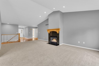 COMPLETELY UPDATED SUMMIT TOWNSHIP CONDO FEATURING MAIN FLOOR on Country Club of Jackson in Michigan - for sale on GolfHomes.com, golf home, golf lot