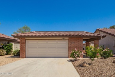 Beautiful, fully updated, 2bed/bath home in the highly desired on Ahwatukee Country Club in Arizona - for sale on GolfHomes.com, golf home, golf lot