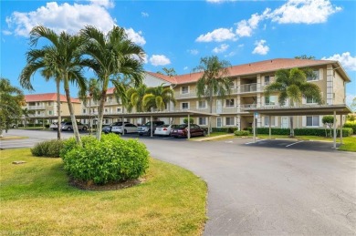 STUNNING LAKE & GOLF COURSE VIEWS! This light & bright 2 bedroom on Royal Wood Golf and Country Club in Florida - for sale on GolfHomes.com, golf home, golf lot