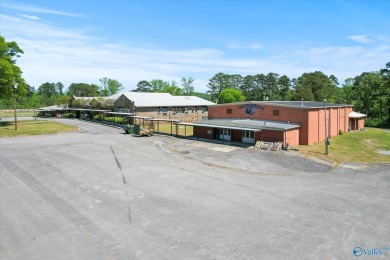 Prime 20-acre waterfront property w/ approx. 2700 feet of main on Gunters Landing in Alabama - for sale on GolfHomes.com, golf home, golf lot