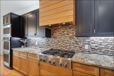 Luxury Lakeview Living in Heath Golf & Yacht Club!
This on Heath Golf and Yacht Club in Texas - for sale on GolfHomes.com, golf home, golf lot